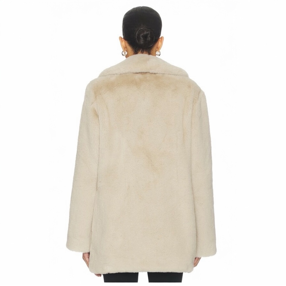 MAJORELLE Tatiana Faux Fur Coat in Oatmilk - Picture 5 of 7